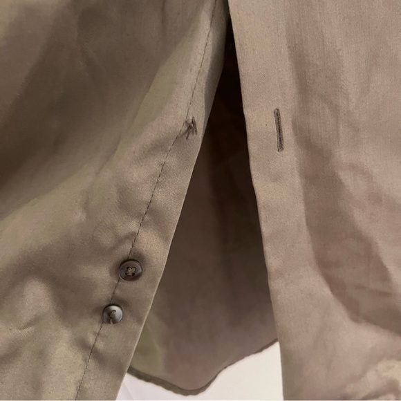 Geoffrey Beane regular fit 17 32/33 wrinkle free taupe tan button front shirt - Picture 6 of 7